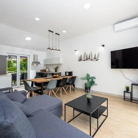 Mariva Dubrovnik * Mokosica